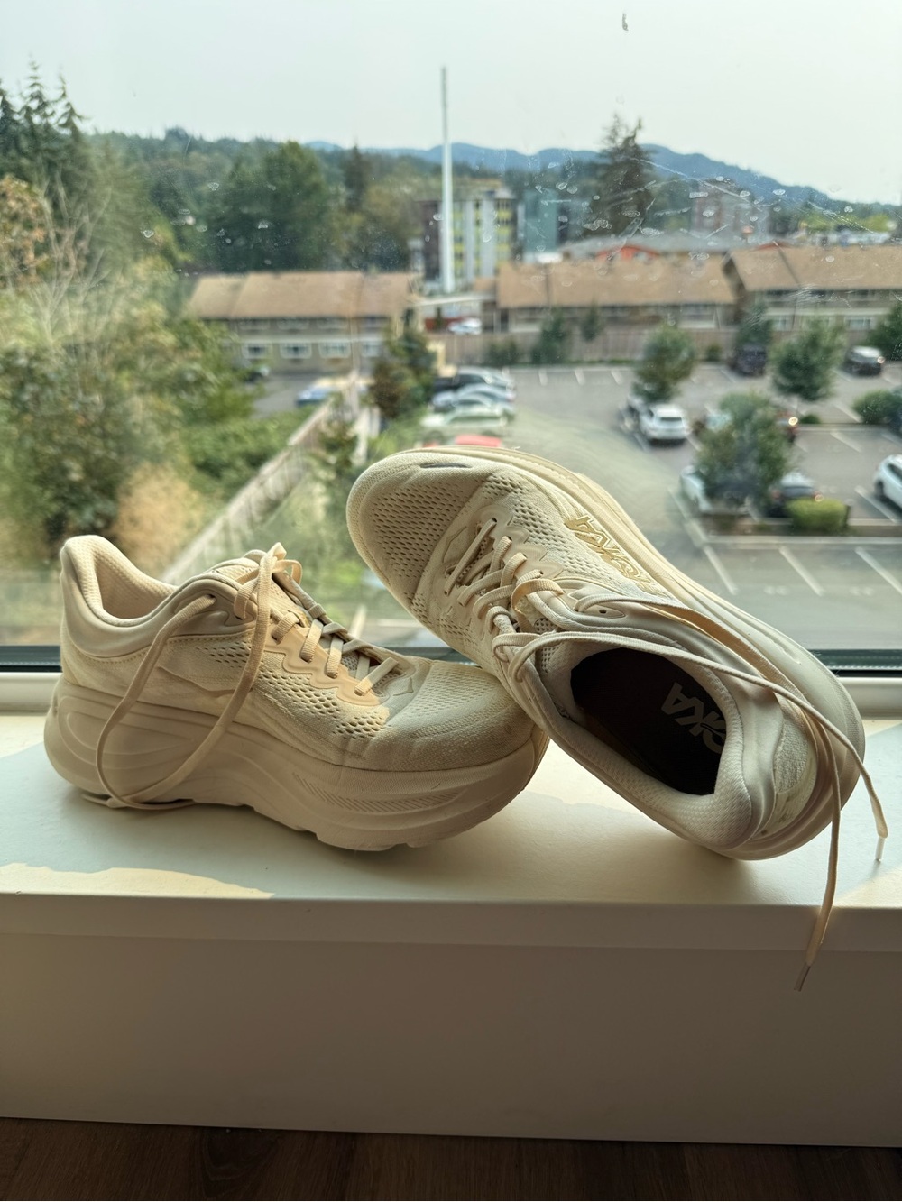 Hoka One One Women's Sneakers Vanilla size 11 wide